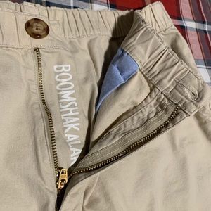 7” Khaki Chubbies Shorts